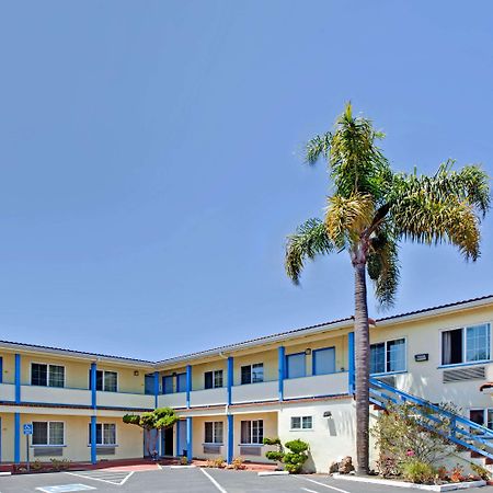 במוטל Super 8 By Wyndham ברקלי מראה חיצוני תמונה